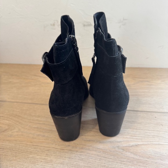 Sam Edelman Leonia Pointed Toe Bootie - Picture 5 of 8